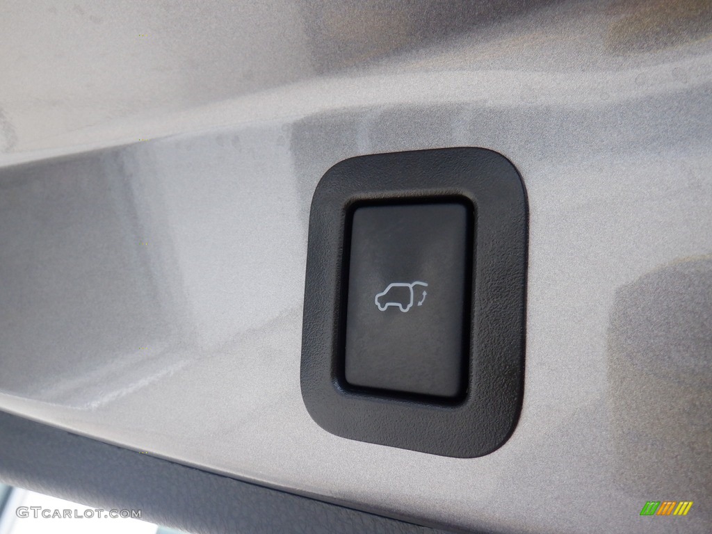 2018 Highlander XLE AWD - Predawn Gray Mica / Black photo #43