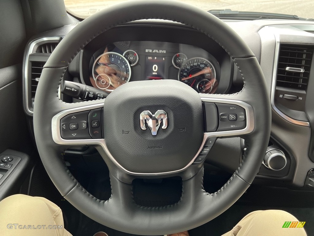 2024 Ram 1500 Big Horn Crew Cab 4x4 Diesel Gray/Black Steering Wheel Photo #146507368