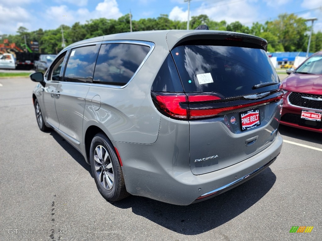 2023 Pacifica Hybrid Limited - Ceramic Gray / Black/Alloy photo #4