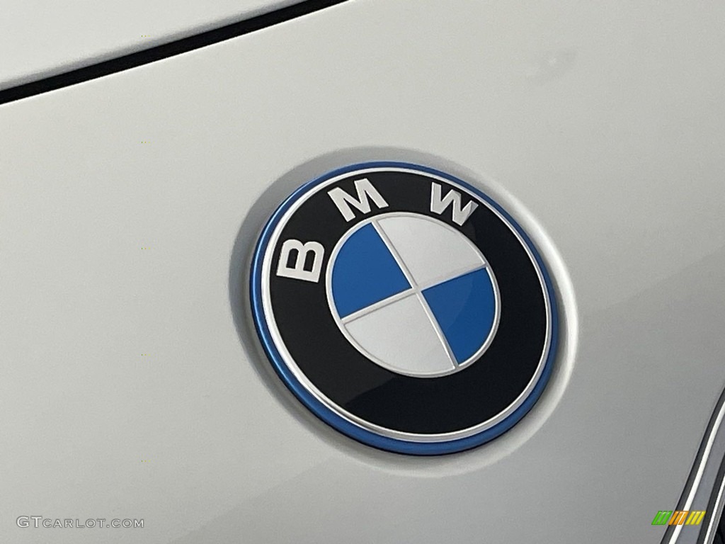 2024 BMW i7 Series xDrive60 Marks and Logos Photo #146507697