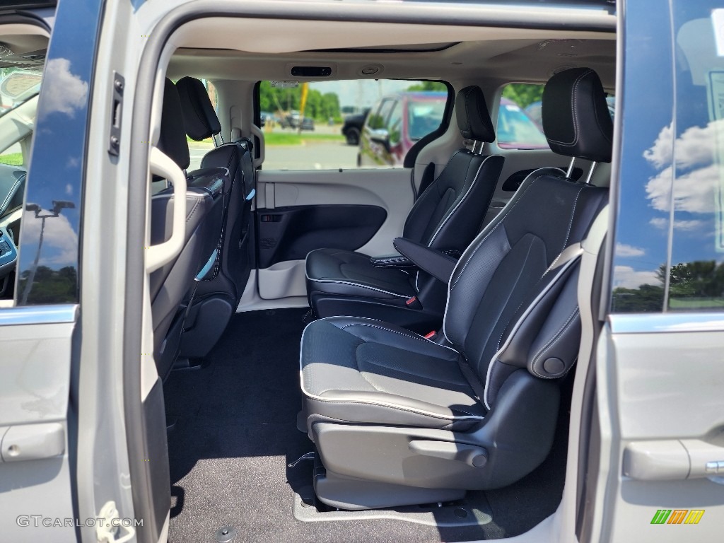2023 Pacifica Hybrid Limited - Ceramic Gray / Black/Alloy photo #6