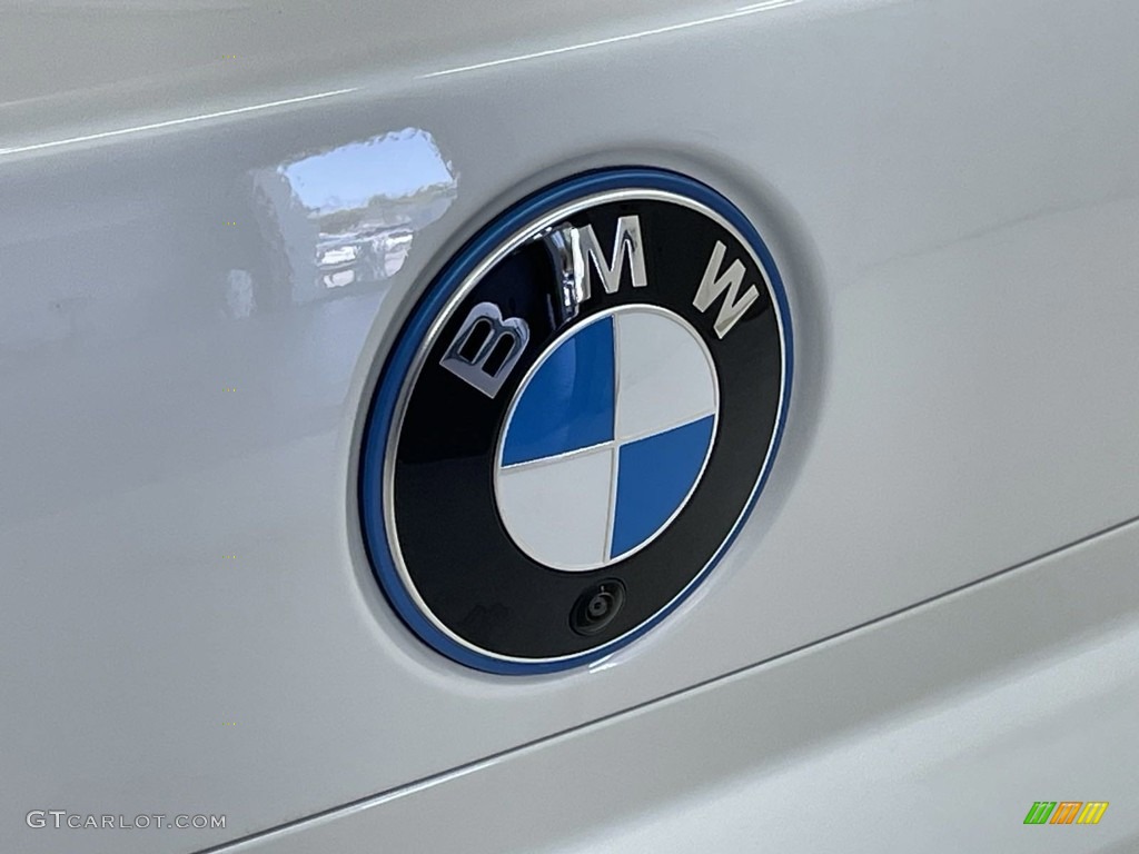 2024 BMW i7 Series xDrive60 Marks and Logos Photo #146507745