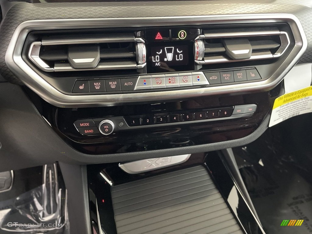 2023 BMW X3 sDrive30i Controls Photo #146508046