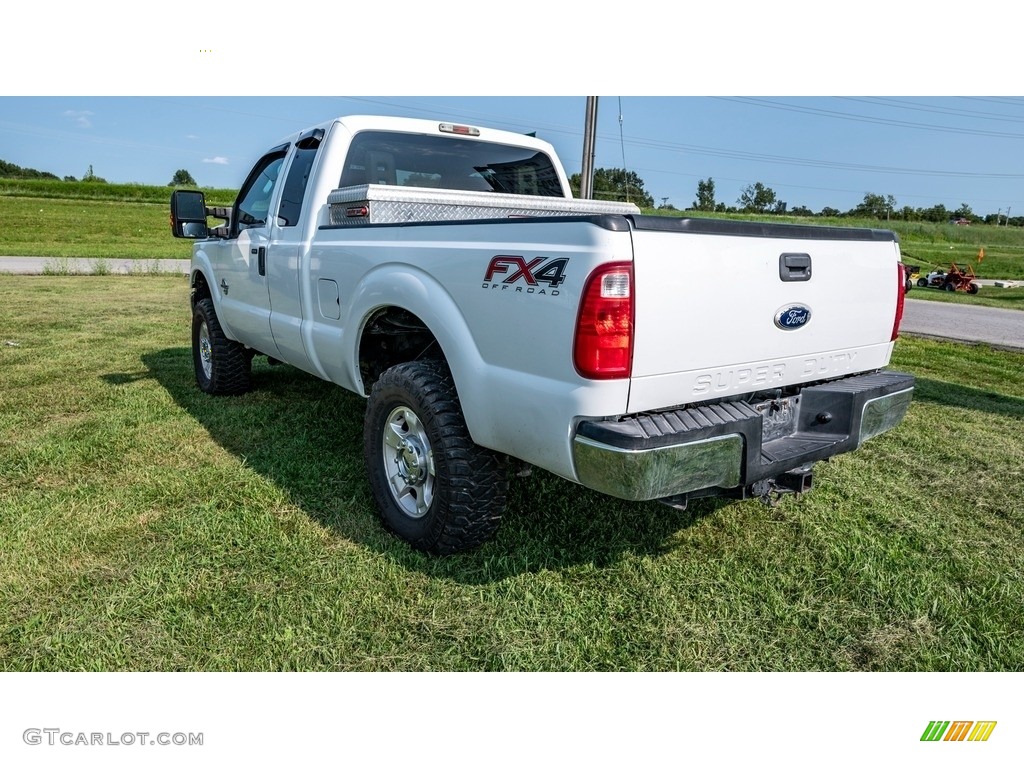 2012 F350 Super Duty XLT SuperCab 4x4 - Oxford White / Steel photo #6