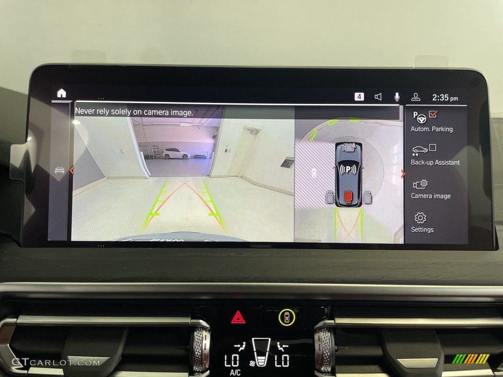 2024 BMW X3 xDrive30i Controls Photo #146509855