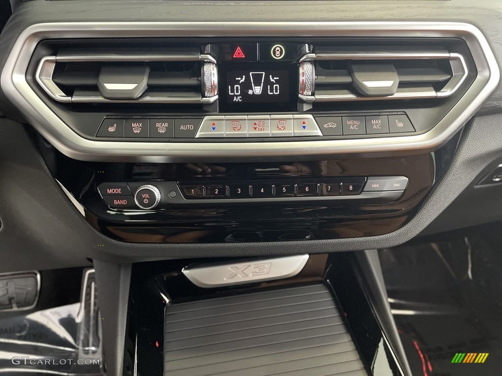 2024 BMW X3 xDrive30i Controls Photo #146509876