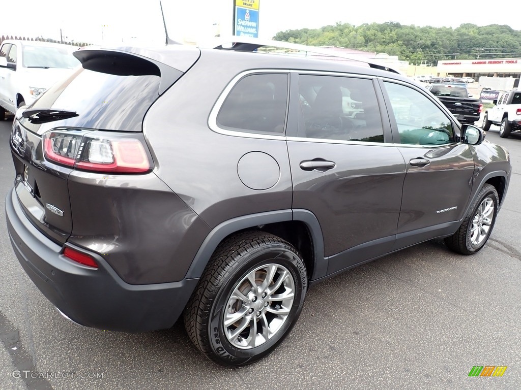 2021 Cherokee Latitude Lux 4x4 - Granite Crystal Metallic / Black photo #6