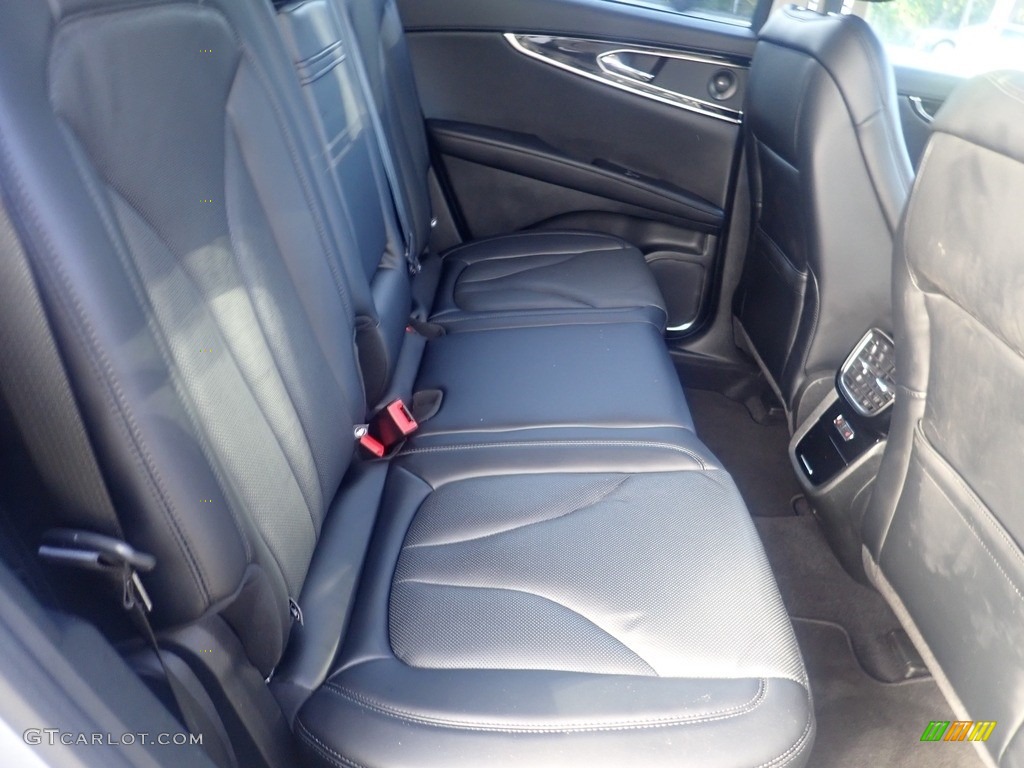 Ebony Interior 2022 Lincoln Nautilus Standard Photo #146512494