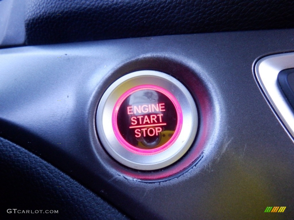2020 Pilot EX-L AWD - Crystal Black Pearl / Black photo #17