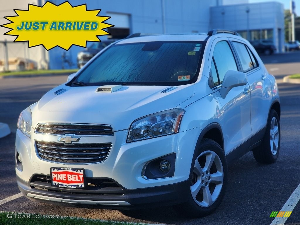 2015 Trax LTZ AWD - White Pearl Tricoat / Jet Black/Brownstone photo #1