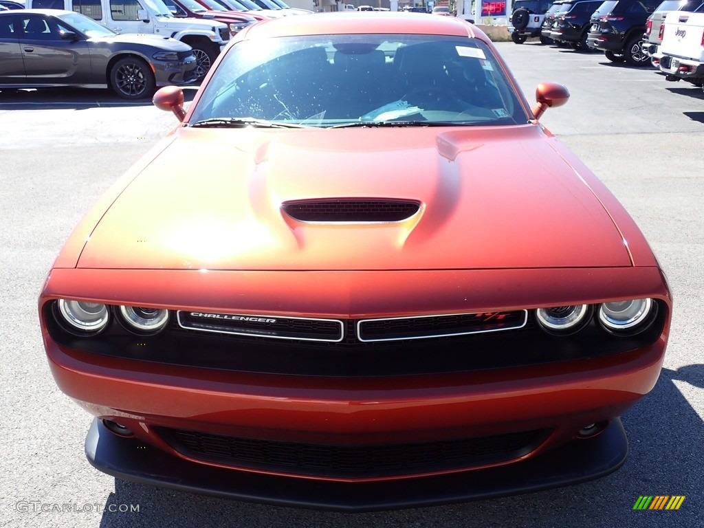 2023 Challenger R/T Plus - Sinamon Stick / Black photo #9
