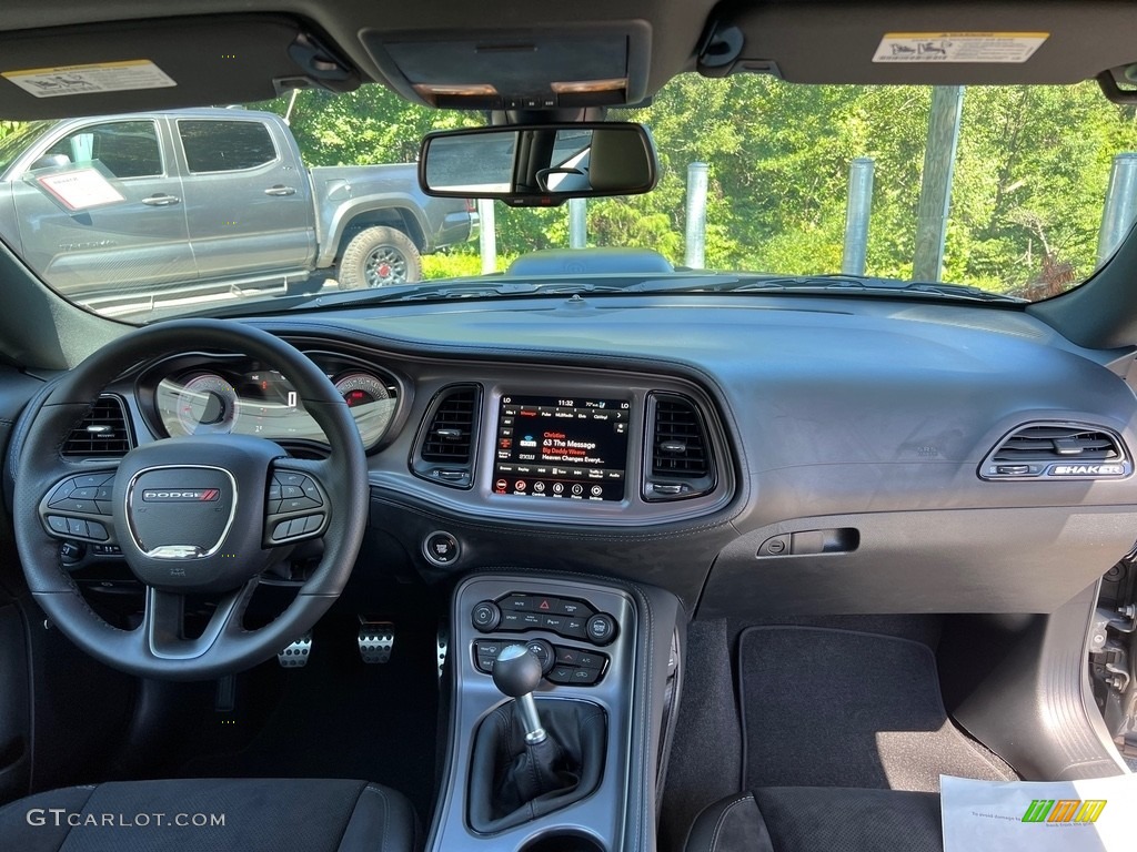 2023 Challenger R/T Shaker - Destroyer Grey / Black photo #11