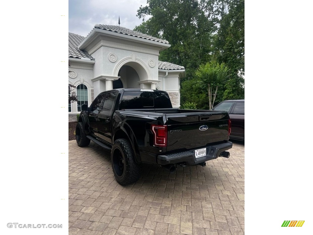 2017 F150 SVT Raptor SuperCrew 4x4 - Shadow Black / Black photo #2