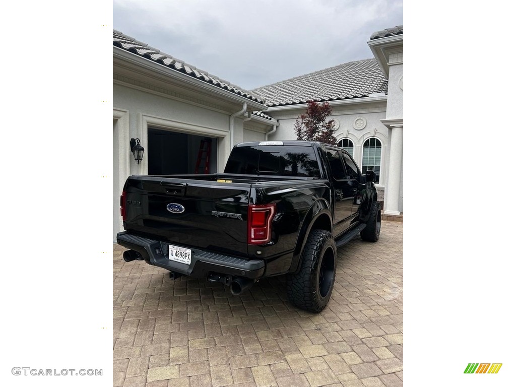 2017 F150 SVT Raptor SuperCrew 4x4 - Shadow Black / Black photo #3