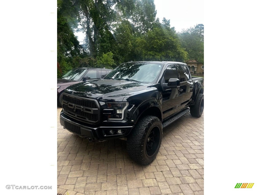 2017 F150 SVT Raptor SuperCrew 4x4 - Shadow Black / Black photo #11