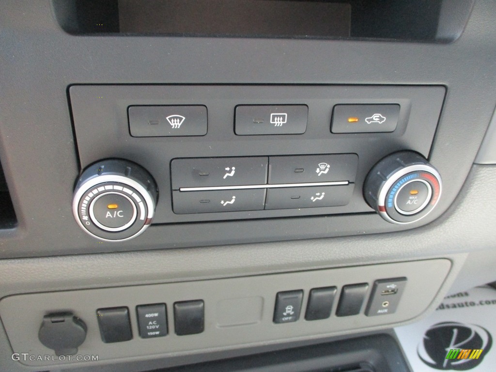 2020 Nissan NV 3500 HD SV Passenger Controls Photo #146517321