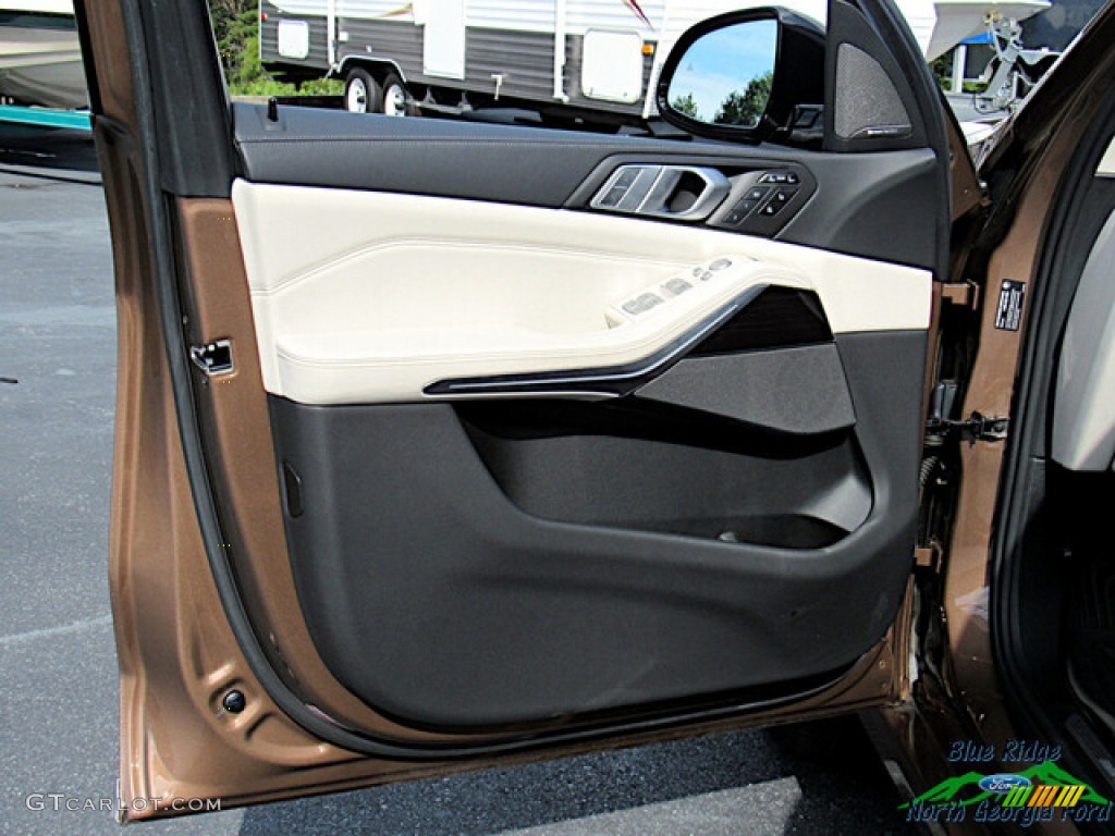 2019 BMW X7 xDrive40i Ivory White Door Panel Photo #146518061