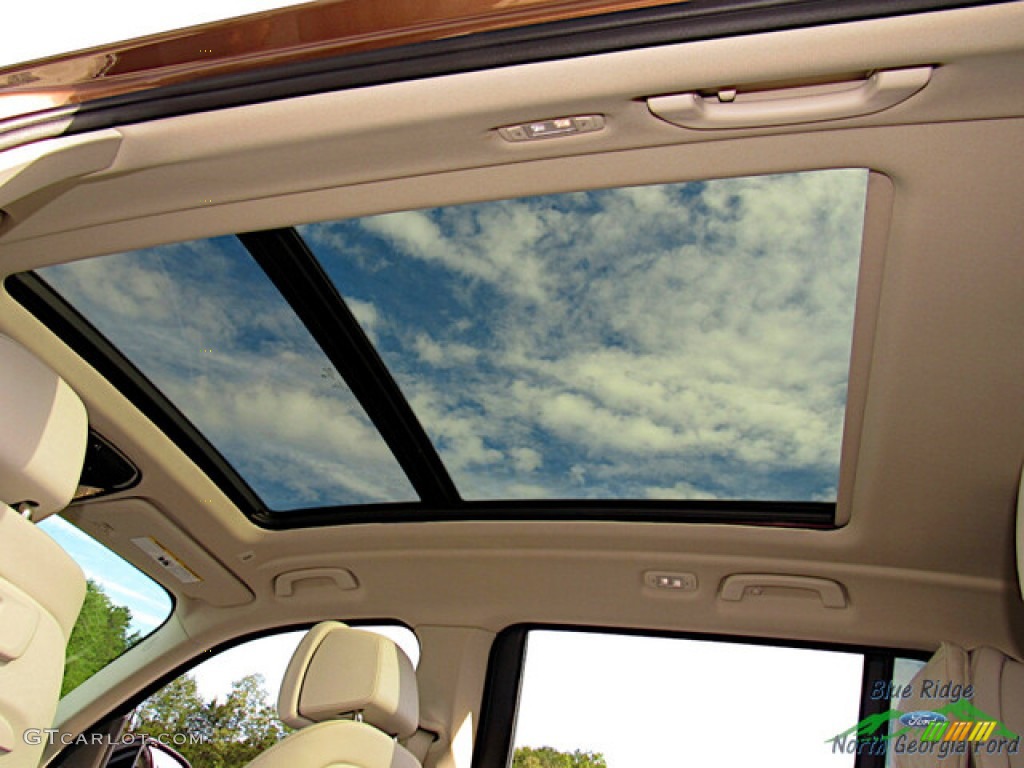 2019 BMW X7 xDrive40i Sunroof Photos