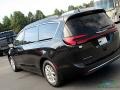 2022 Brilliant Black Crystal Pearl Chrysler Pacifica Touring L  photo #28