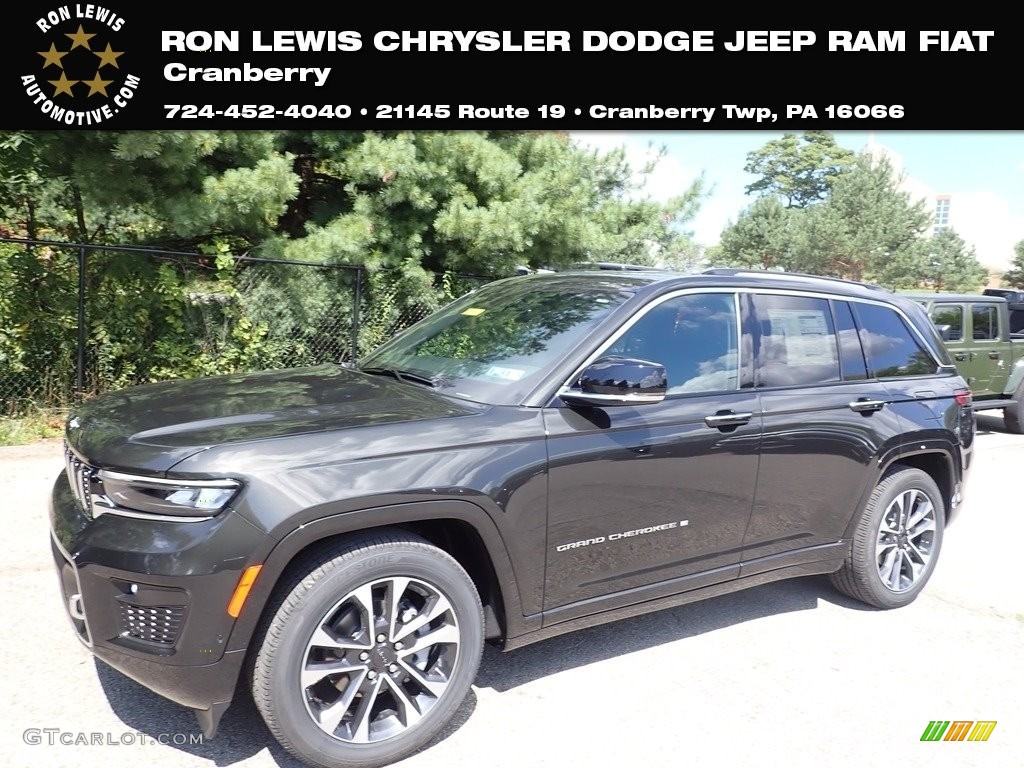 2023 Grand Cherokee Overland 4x4 - Rocky Mountain Pearl / Global Black photo #1
