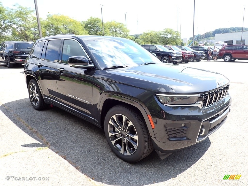 2023 Grand Cherokee Overland 4x4 - Rocky Mountain Pearl / Global Black photo #7