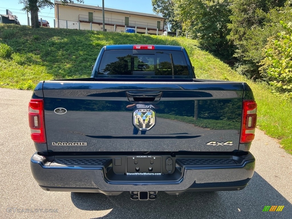 2024 2500 Laramie Crew Cab 4x4 - Patriot Blue Pearl / Black photo #7