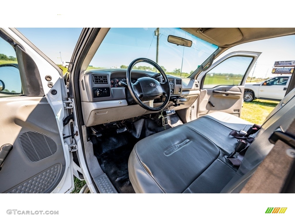 2001 F350 Super Duty XL Crew Cab - Oxford White / Medium Parchment photo #19