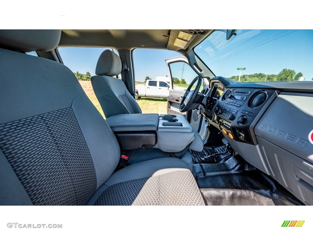 2016 F250 Super Duty XLT Crew Cab 4x4 - Oxford White / Steel photo #24