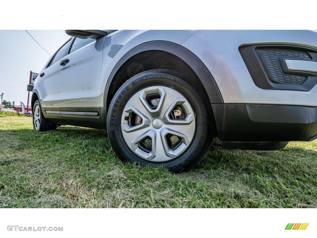 2018 Explorer Police Interceptor AWD - Ingot Silver / Ebony Black photo #2