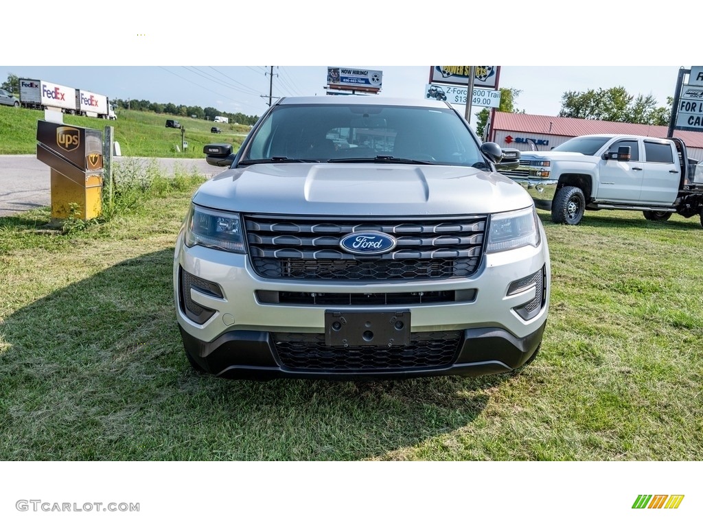 2018 Explorer Police Interceptor AWD - Ingot Silver / Ebony Black photo #9