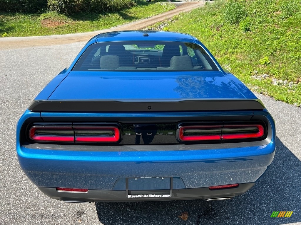 2023 Challenger SXT Blacktop - Frostbite / Black photo #7