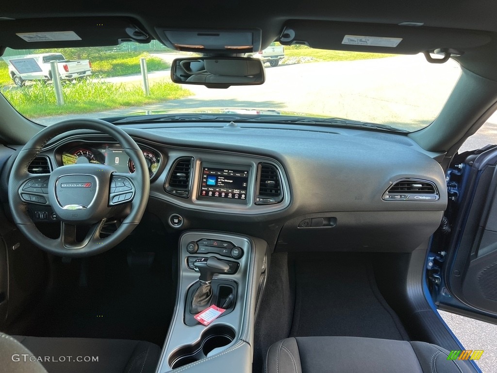2023 Challenger SXT Blacktop - Frostbite / Black photo #11