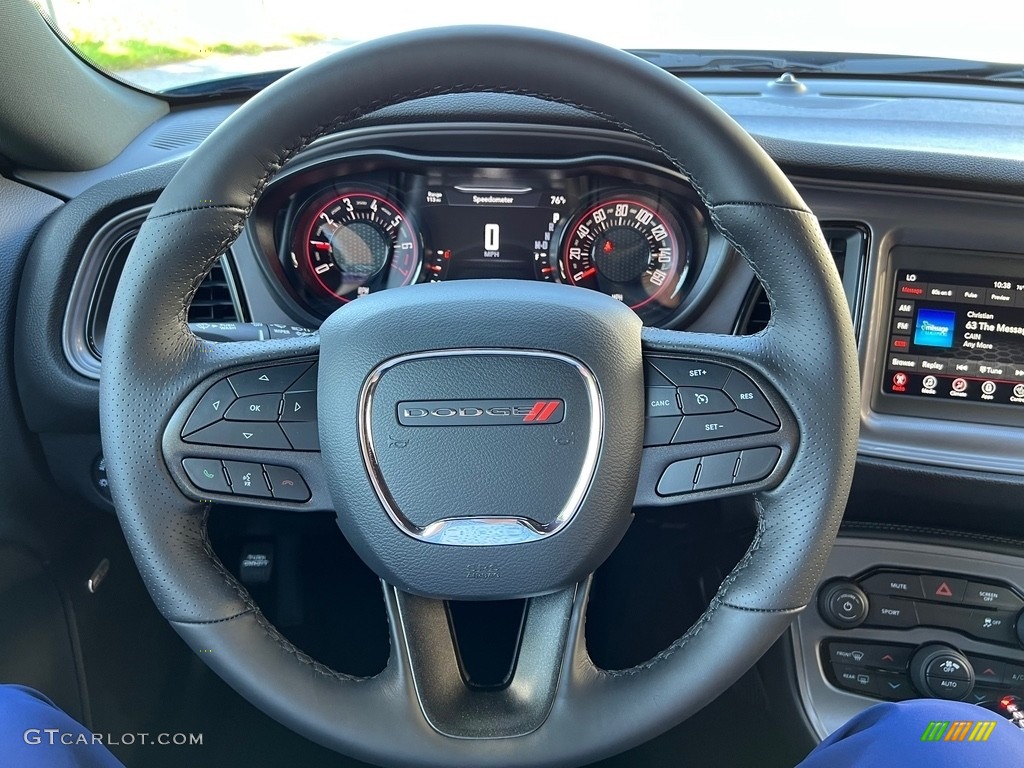2023 Challenger SXT Blacktop - Frostbite / Black photo #18