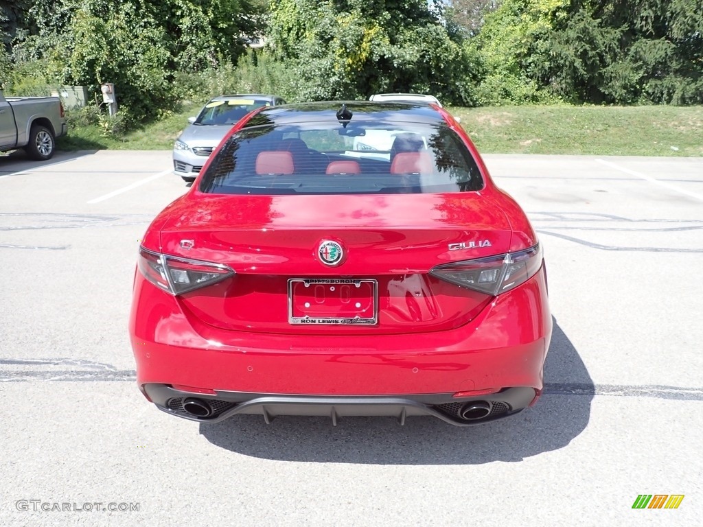 2024 Giulia Veloce AWD - Alfa Rosso (Red) / Black/Red photo #4