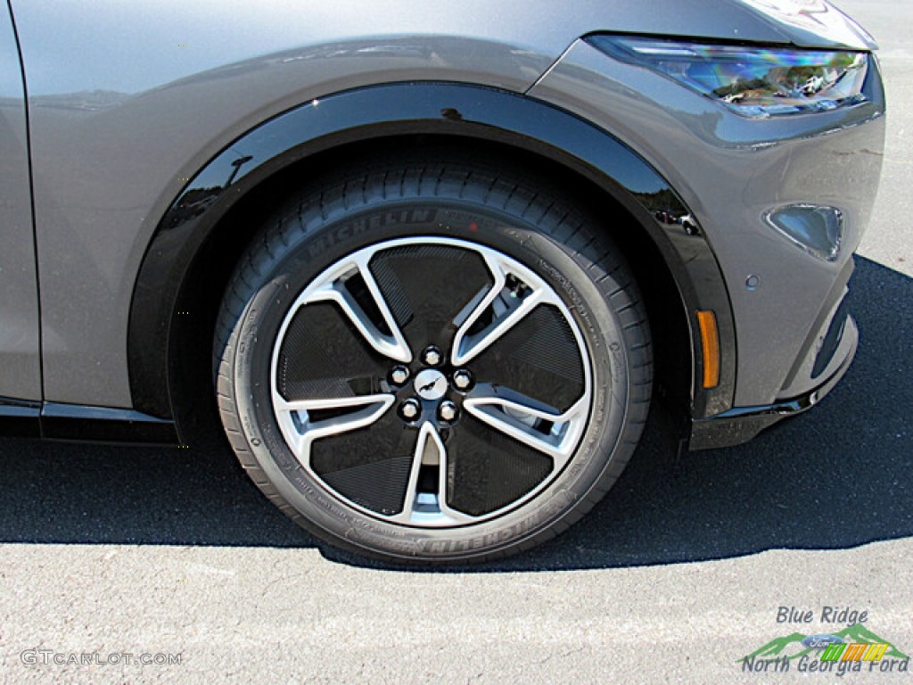2023 Mustang Mach-E Premium - Carbonized Gray Metallic / Light Space Gray photo #9