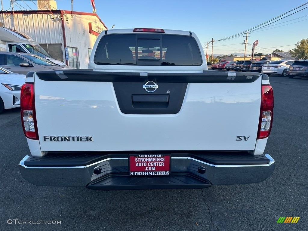 2019 Frontier SV Crew Cab - Glacier White / Steel photo #5