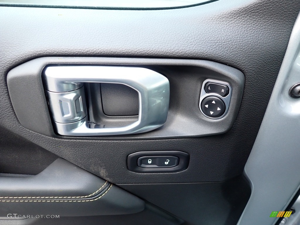 2024 Jeep Wrangler 4-Door Sahara 4xe Hybrid Black Door Panel Photo #146522735