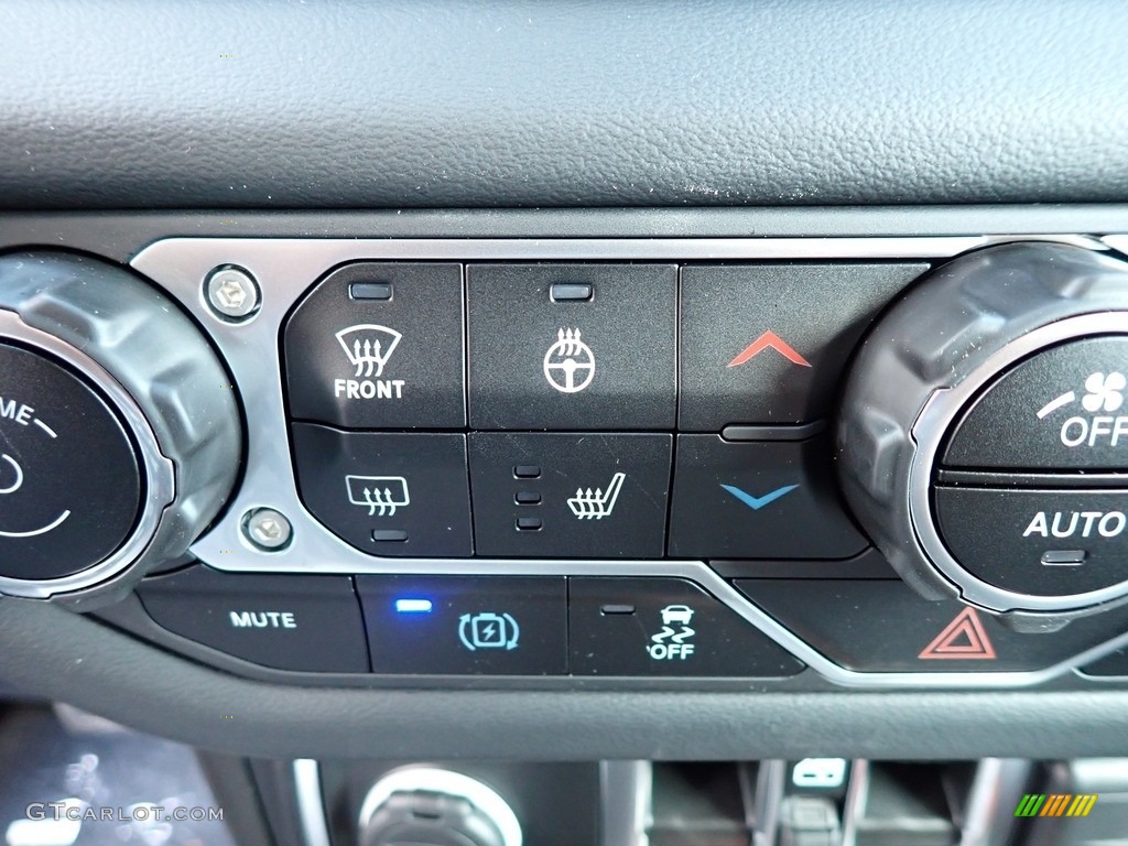 2024 Jeep Wrangler 4-Door Sahara 4xe Hybrid Controls Photo #146522771