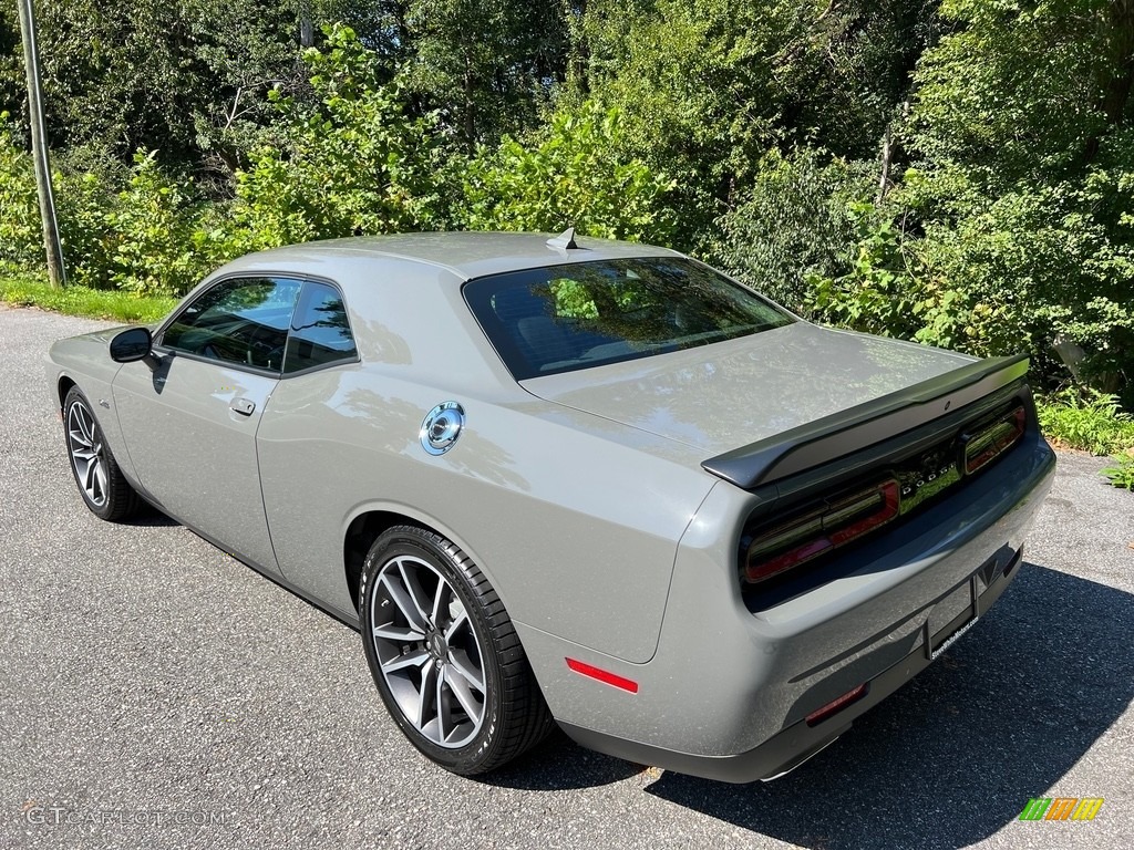 2023 Challenger R/T Plus - Destroyer Grey / Black photo #8