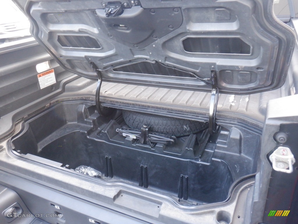 2020 Honda Ridgeline Black Edition AWD Trunk Photos