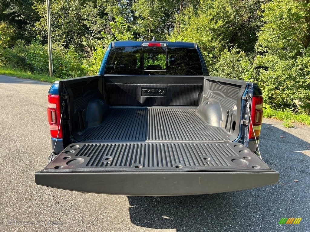 2020 1500 Laramie Crew Cab 4x4 - Patriot Blue Pearl / Black photo #8