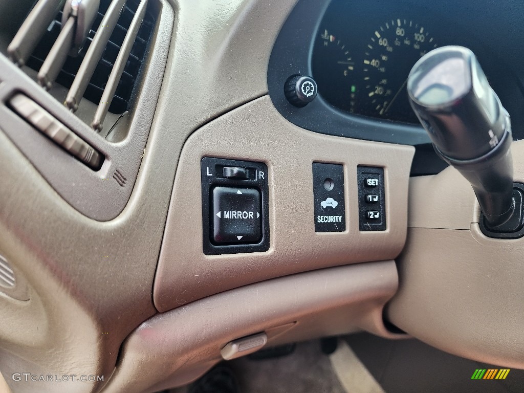 2002 RX 300 AWD - White Gold Crystal / Ivory photo #16