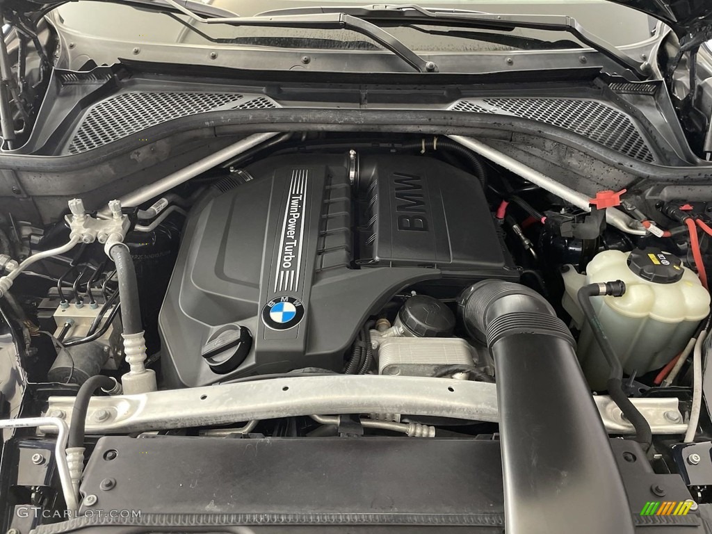 2017 BMW X5 sDrive35i Engine Photos
