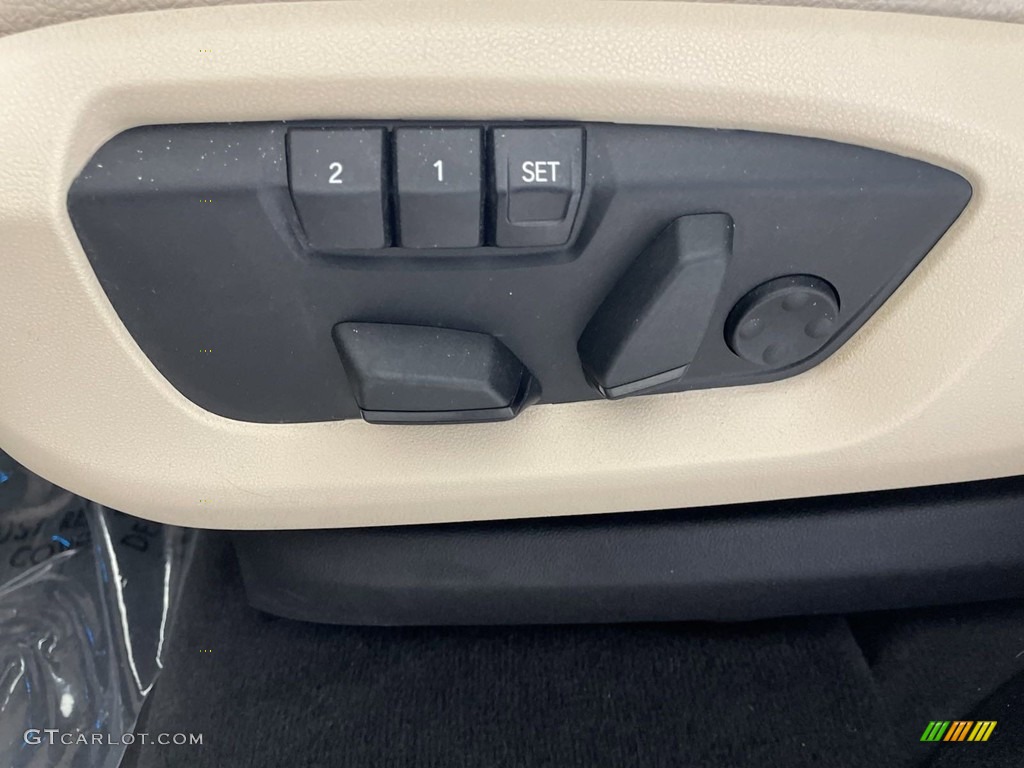 2017 BMW X5 sDrive35i Front Seat Photo #146525378