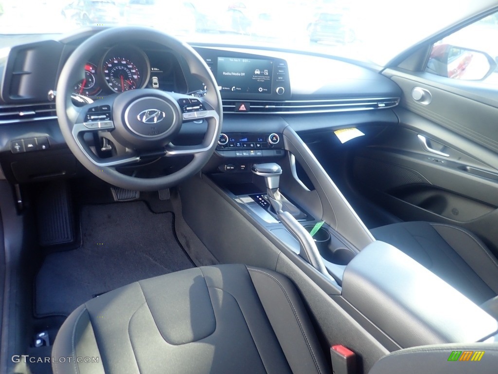 Black Interior 2023 Hyundai Elantra SEL Photo #146525395