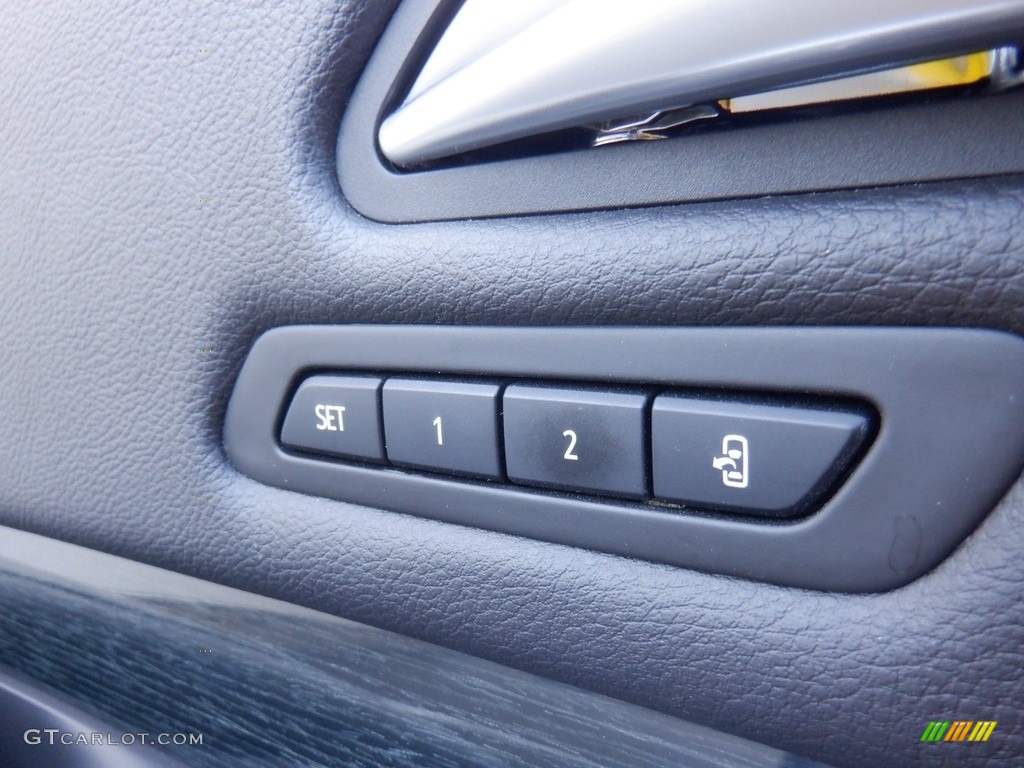 2019 Cadillac XT4 Premium Luxury AWD Controls Photo #146525667