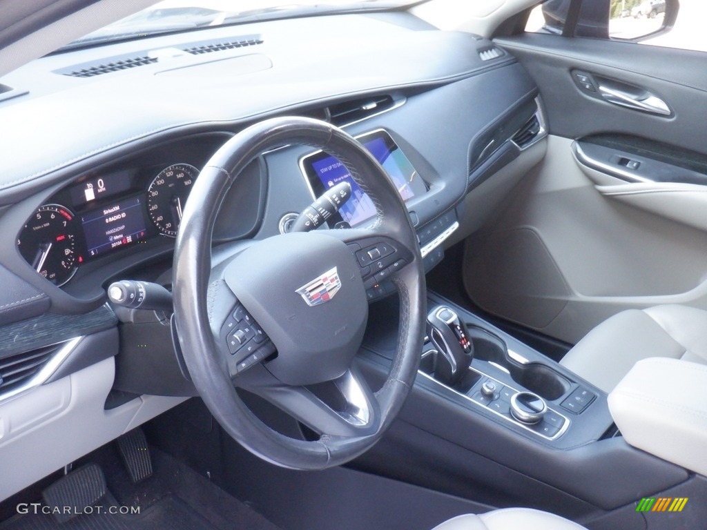 2019 Cadillac XT4 Premium Luxury AWD Dashboard Photos