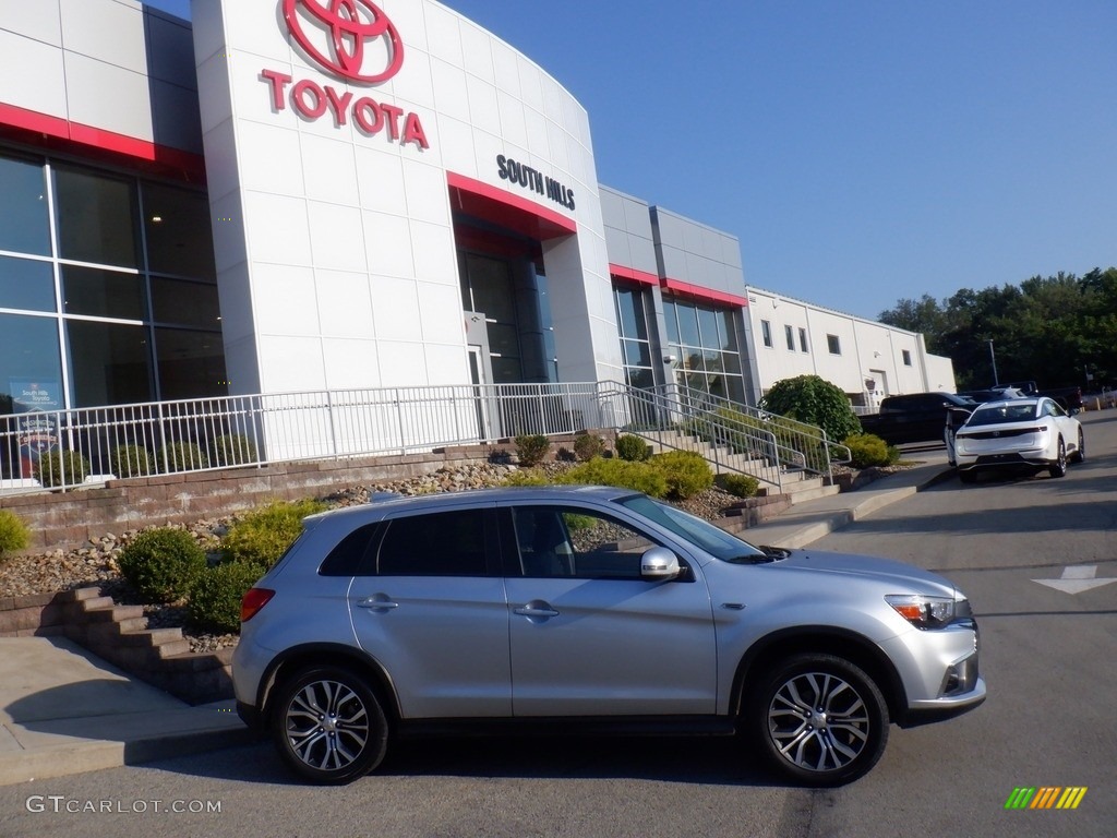 2017 Outlander Sport SE AWC - Cool Silver Metallic / Black photo #2