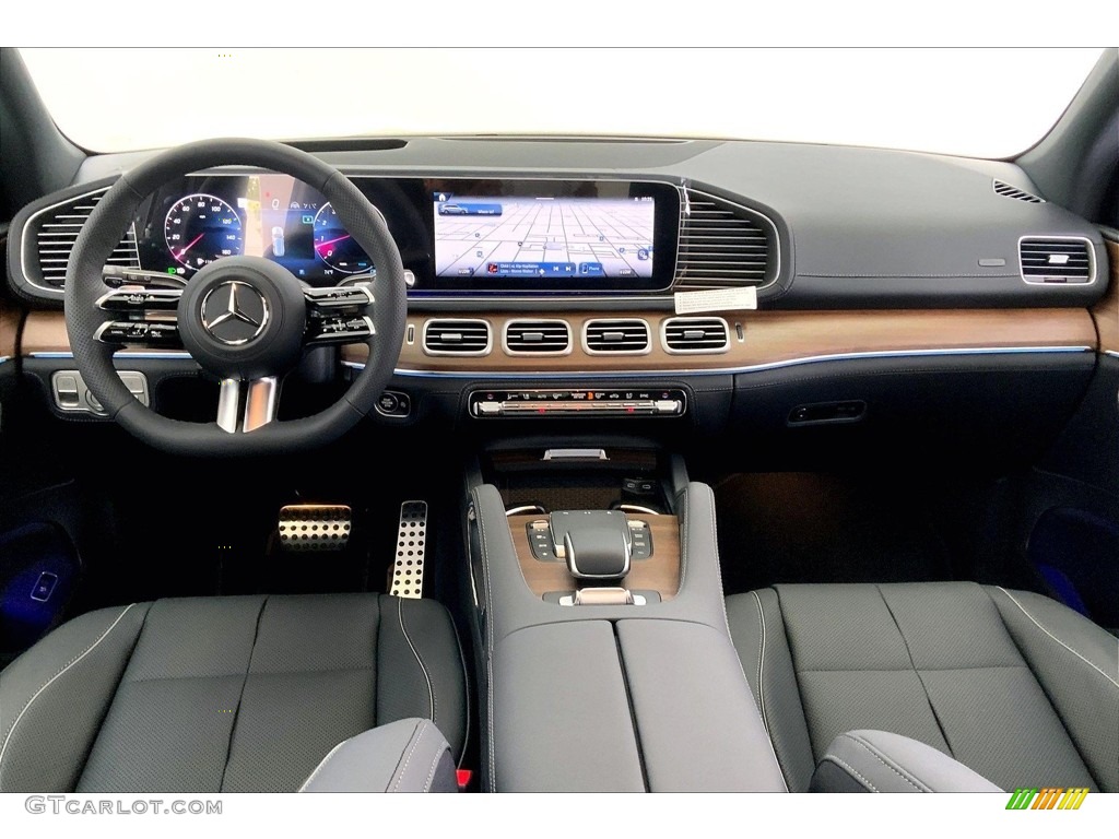2024 Mercedes-Benz GLS 580 4Matic Black Dashboard Photo #146526456