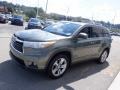 Front 3/4 View of 2015 Highlander Limited AWD